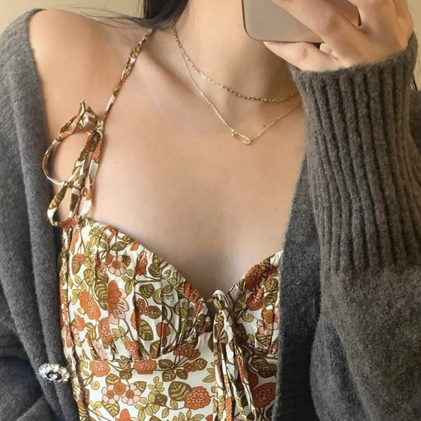 gold laura necklace