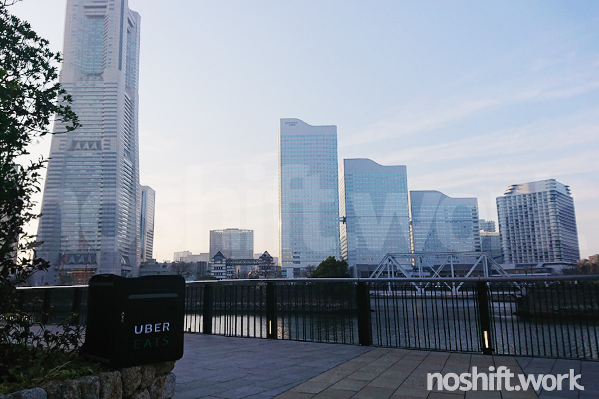 横浜みなとみらい地区にて　天気の良い日は最高！