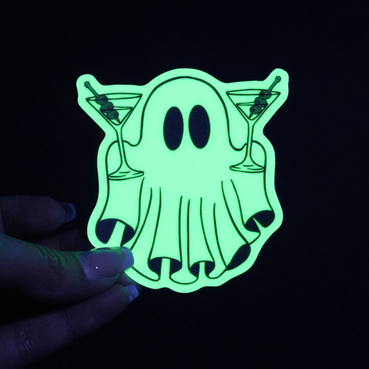 04-Glow-In-the-Dark-Ghost-720.jpg