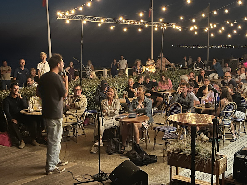 Comedy Club au bar le Cazingue de Jullouville