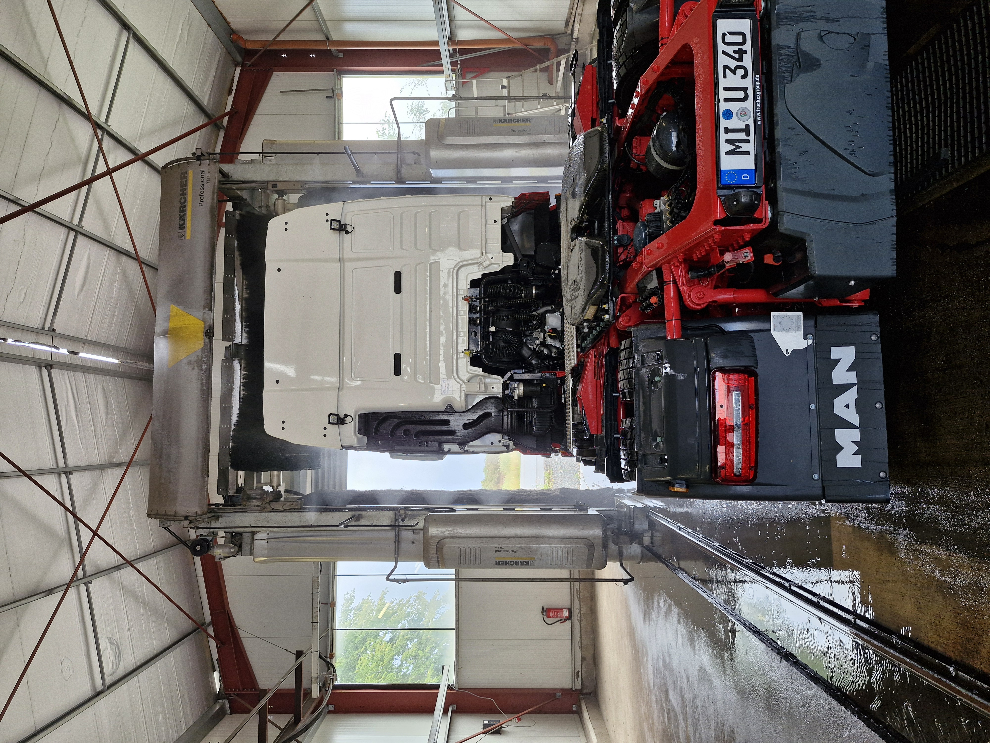 Im vergangenen Jahr wurde die betriebseigene Waschanlage auf die Produkte von Sonax umgestellt.
Foto: Sonax