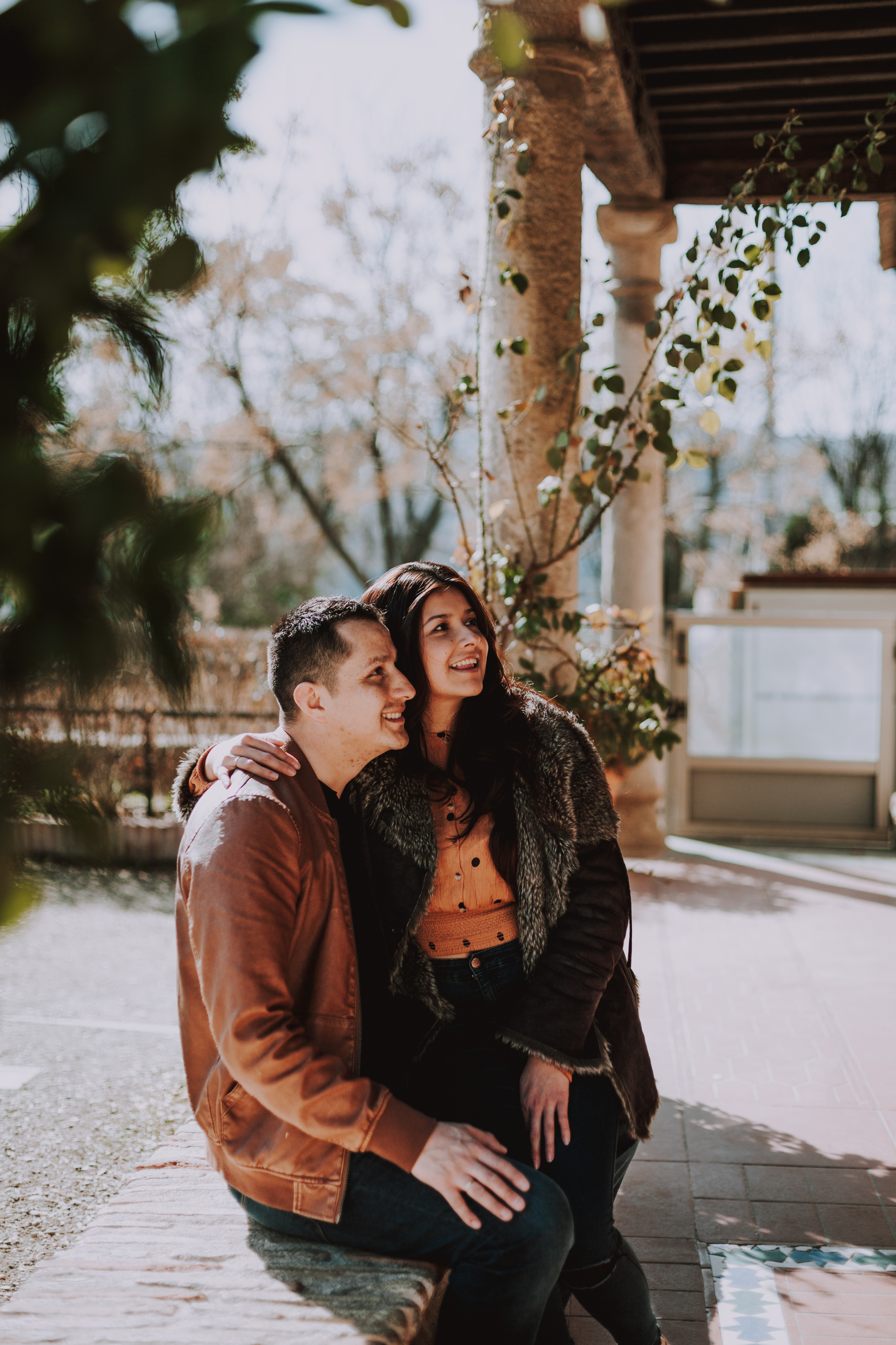 Pareja en la sesión de fotos en Toledo España