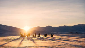 Group Work-holiday Teambuilding Snowmobile Excursion Svalbard Agurtxane-Concellon Landscape-1920x1080