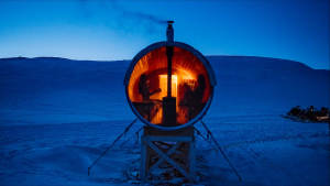 Snowmobile-Expedition_Juvahytta_3-days_Sauna_Cabin_Polar-adventure_Winter-landscape_Explore_Travel_Svalbard_Agurtxane-Concellon_Landscape-1920x1080