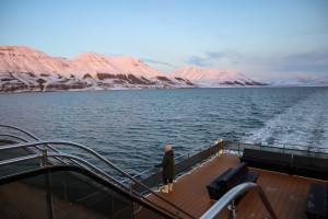 Dinner cruise in the sunset - MS Bard- Photo Eveline Lunde / Hurtigruten Svalbard