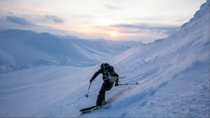 Country skiing_Juva-cabin_Photographer_Agurtxane_Concellon_downhill