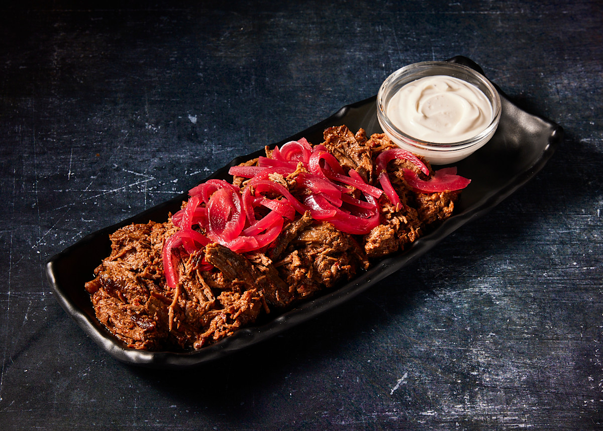 Descriptive visual related to content