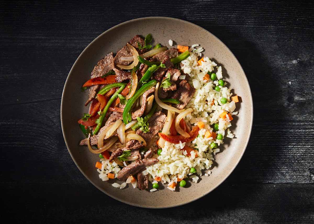 Descriptive visual related to content