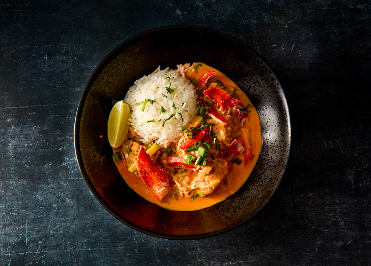 Descriptive visual related to content