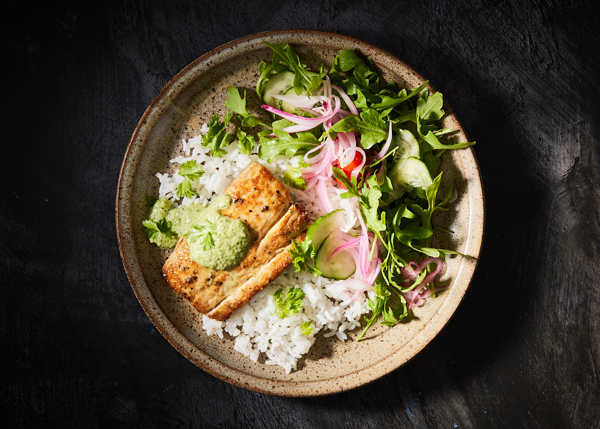 Descriptive visual related to content