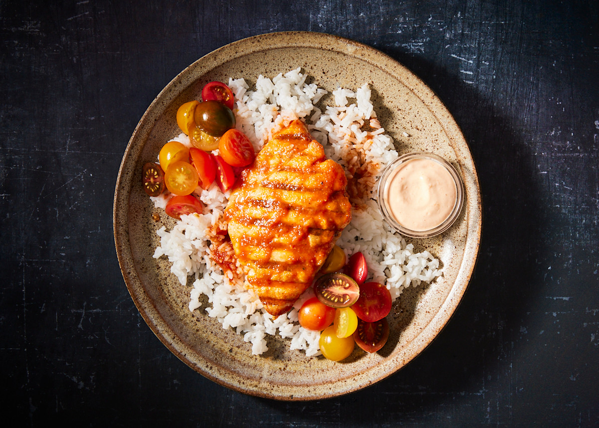 Descriptive visual related to content