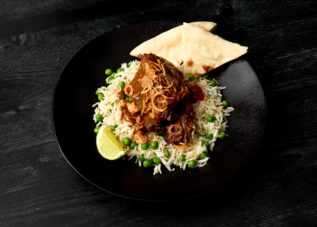 Descriptive visual related to content