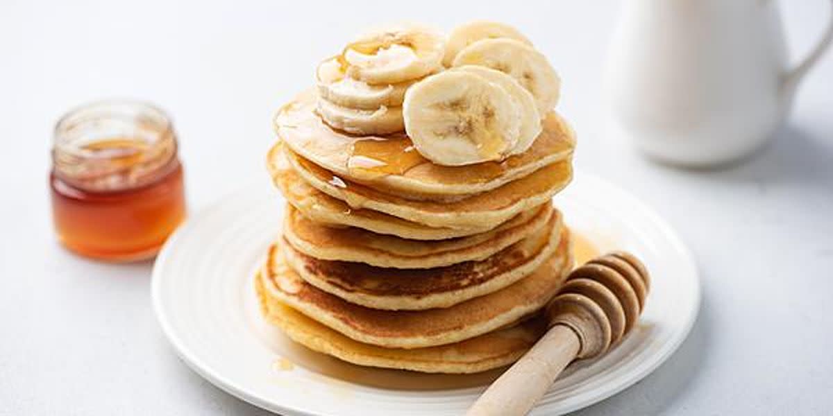 Banana oat protein pancakes.jpg