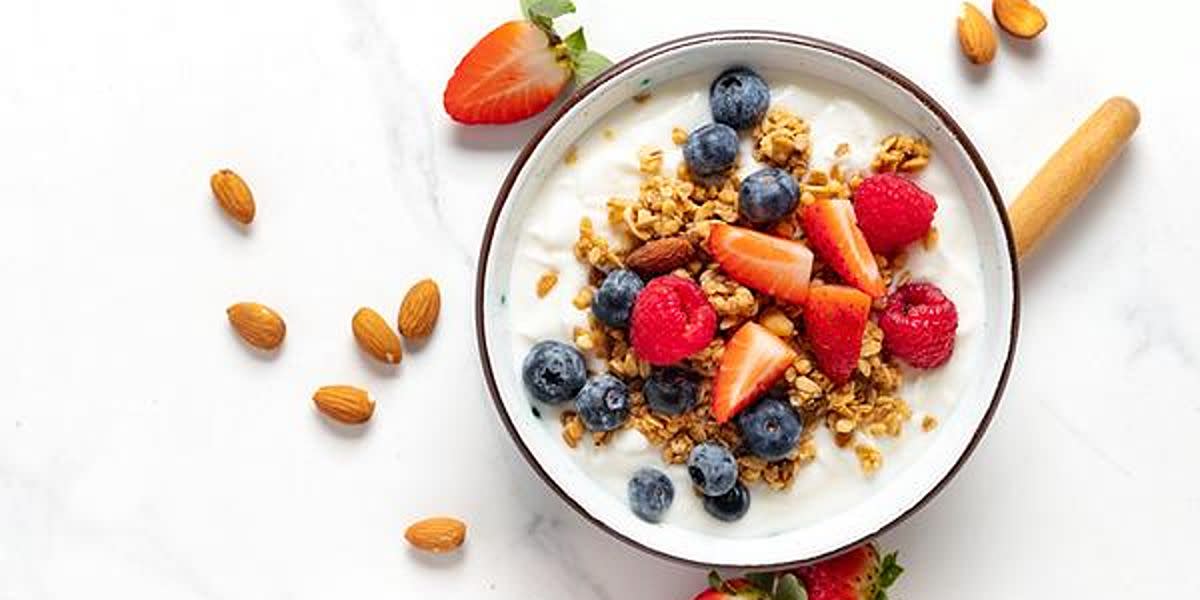 No-cook protein yogurt bowls.jpg