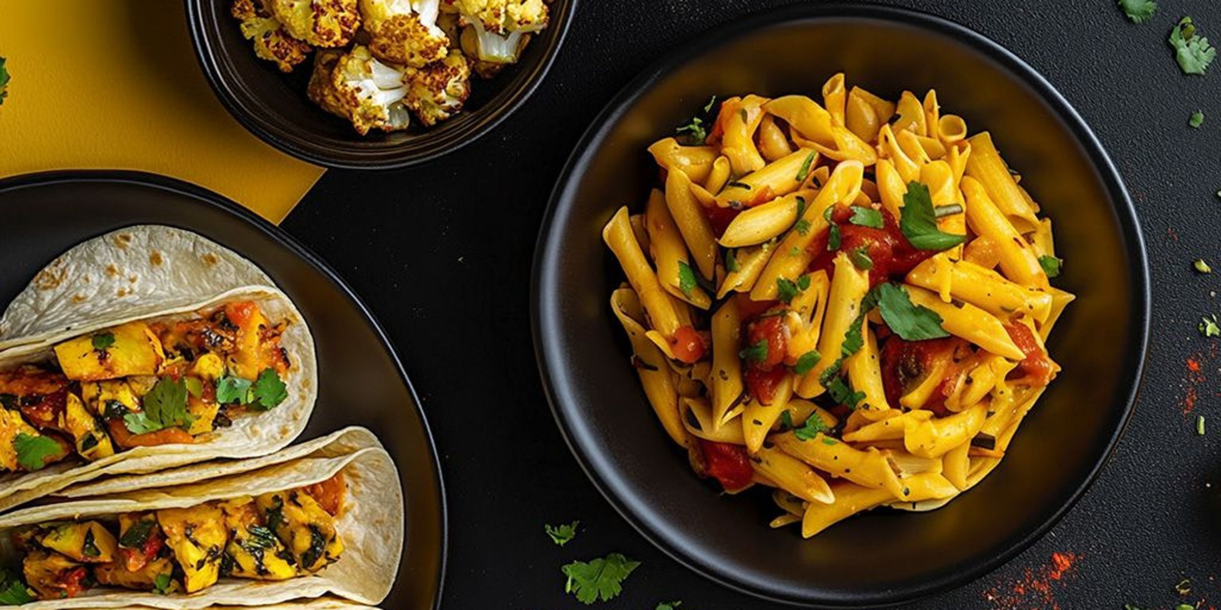 Chef-prepared summer meals on a picnic blanket, portable and fresh, with cold lunch and family-friendly options