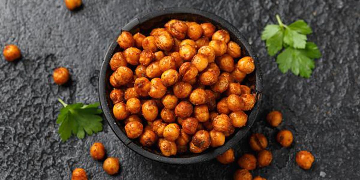 high-protein-snacks-roasted-chickpeas.jpg
