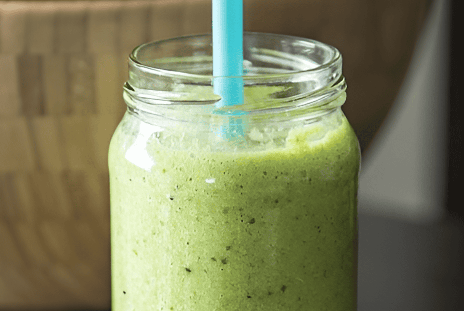 Green Smoothie Vegetarian Breakfast