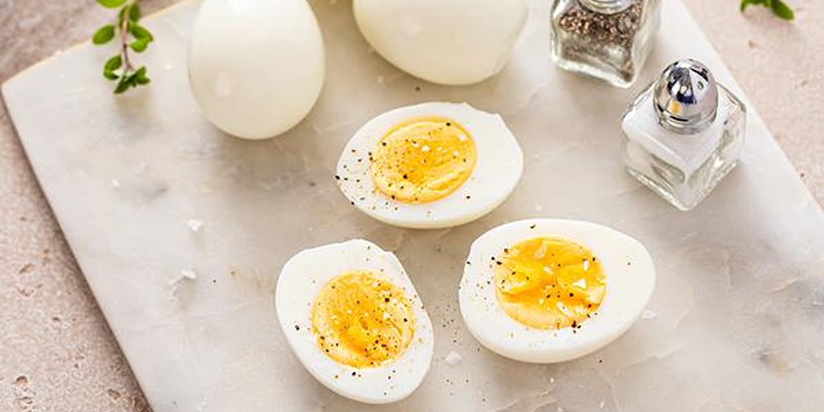 Hard-boiled eggs.jpg