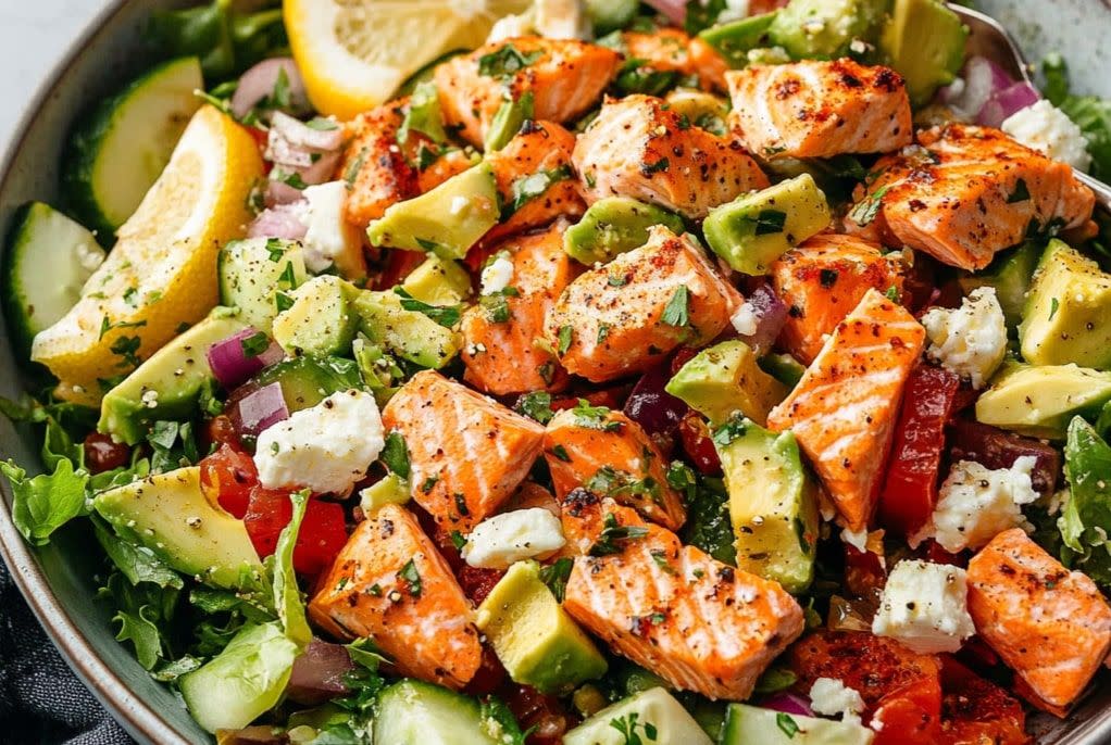 Salmon Salad with Avocado and Citrus Vinaigrette