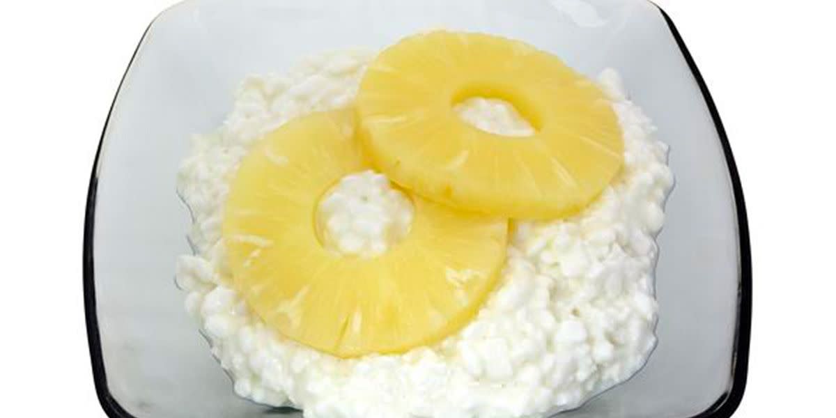 high-protein-snacks-cottage-cheese-and-pineapple.jpg