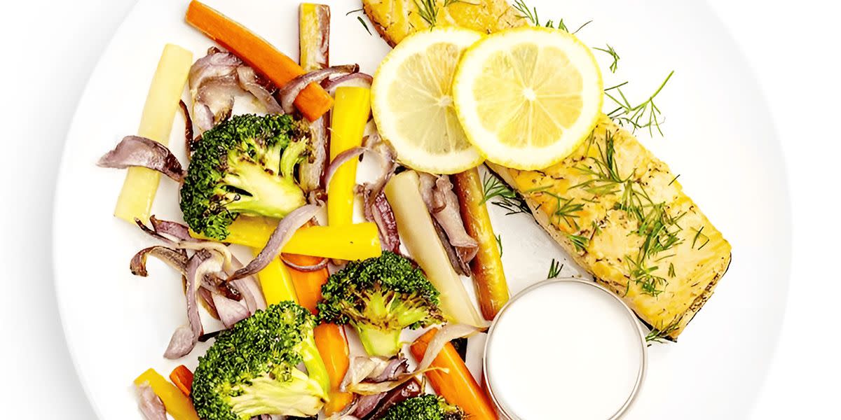 Dill-Marinated Salmon with Vegetables