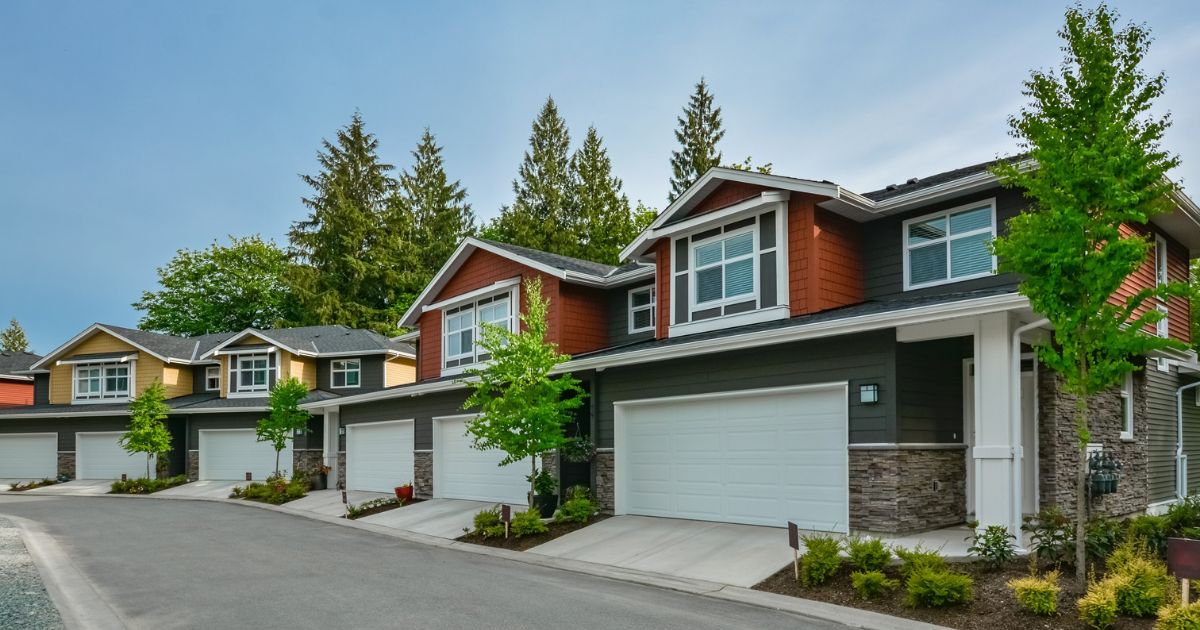 Duplex or Single-Family Home: Which Fits You?