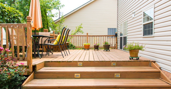 2024 Home Design Trends: Outdoor Decks and Kitchens