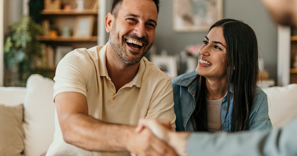 Closing Day Guide: What Happens and What To Expect