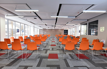 Auditorio-y-salas-empresariales-Sede-Soacha 375x240