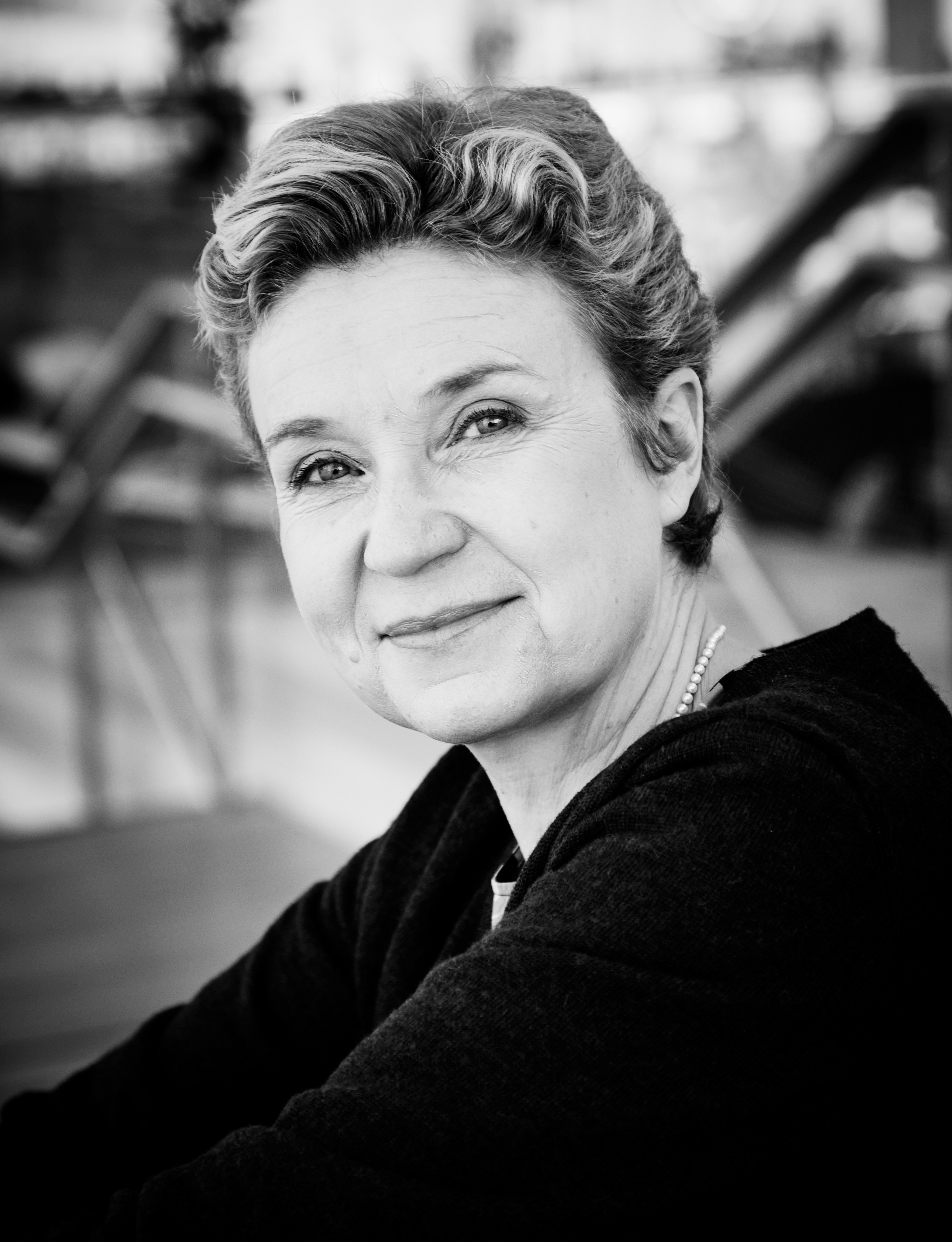 Kirjailija Sirpa Kähkönen.