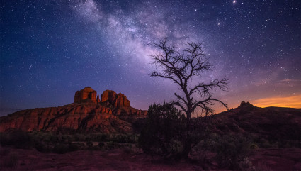 The night sky over Sedona is lit up with stars, one of the best vacation spots for couples. 