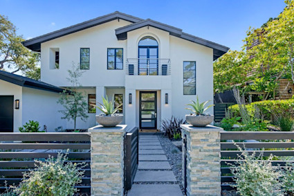 Dolores exemplifies Carmel’s contemporary style, with a flowing open plan, serene balconies, and sophisticated finishes—perfect for effortless entertaining or relaxing by the coast.