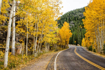 A photo of Independence Pass, one of the things to do in Aspen in the fall. 