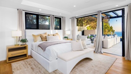 Bedroom with views to the outdoors