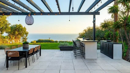 Home with views of Malibu