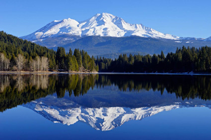 Image of Mount Shasta, California. 