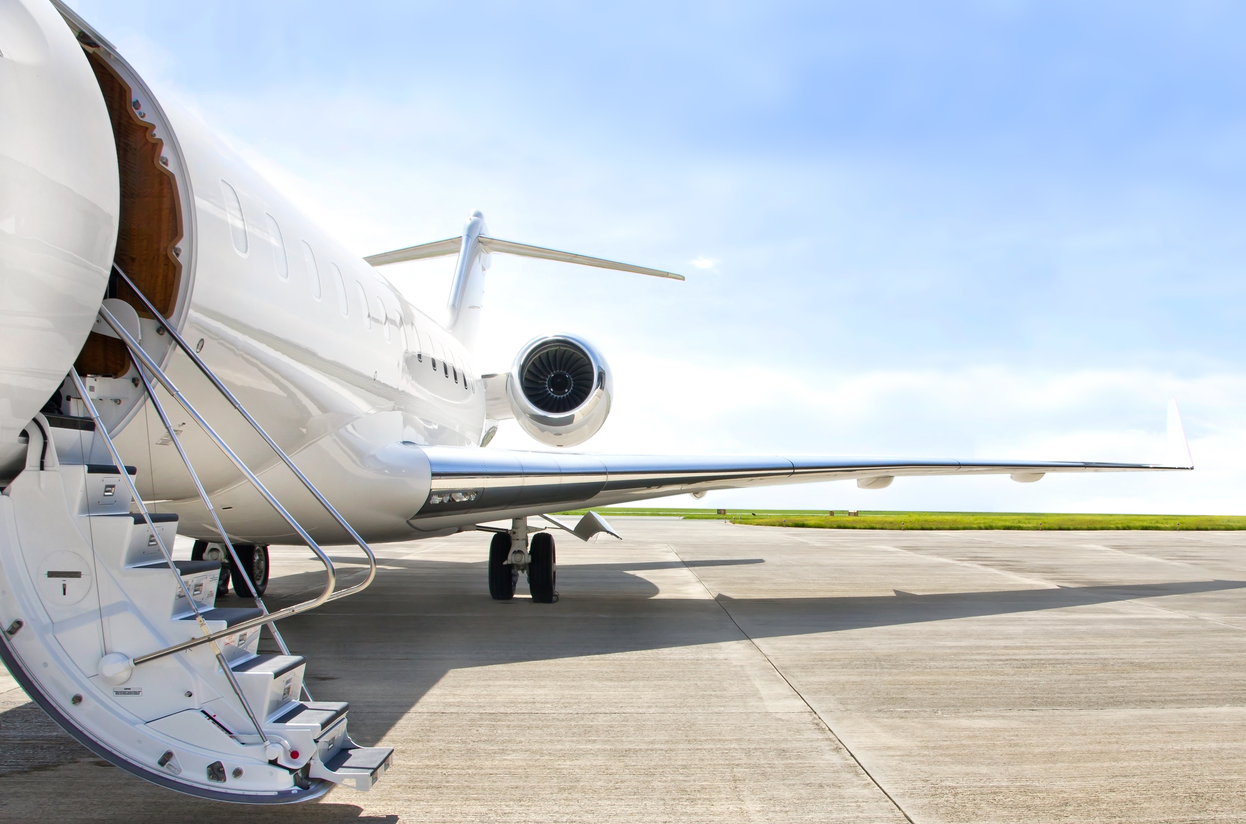 How Much Does It Really Cost to Fly by Private Jet, The World's