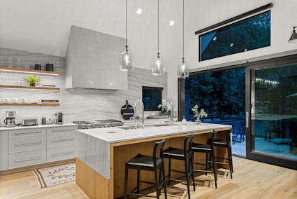 Hallam's gourmet kitchen and dining space are ideal for cooking and tasting after Classic seminars.