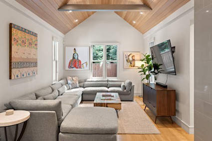 Aspen Peak’s vaulted living room, office space and outdoor hot tub create a seamless flow from focused workdays to alpine evenings in downtown Aspen.