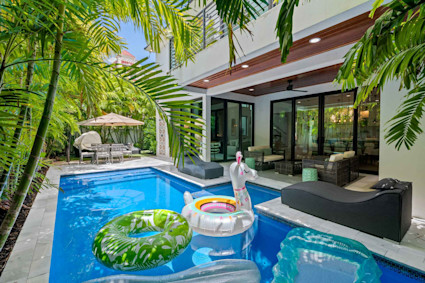 Pool area of luxury vacation home in Ft. Lauderdale, FL