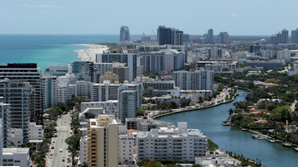 Miami’s skyline and shoreline set the tone for a warm, festive holiday escape.
