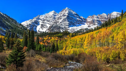 A photo of Aspen, Colorado, one of the most romantic fall getaways.