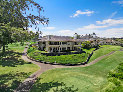 Lani sits inside Kapalua Resort with ocean outlooks and lanai living, placing owners close to Kapalua Bay and Makaluapuna Point for effortless paddle and snorkel days.