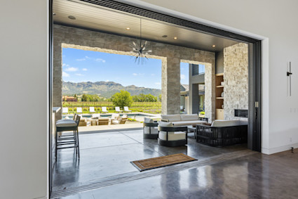 Bennett in Calistoga showcases spacious patios and panoramic views—perfect for savoring golden hour with local wine in hand.