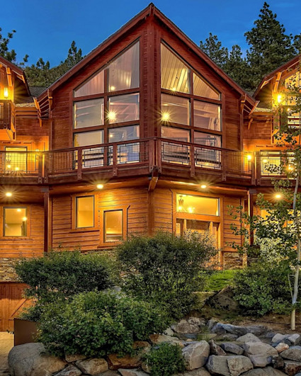 Exterior of luxury vacation home in Lake Tahoe, California