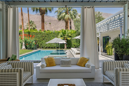 Bacana’s lush outdoor spaces and resort-style pool offer a sanctuary for those who want to unwind with friends after a round at nearby Palm Desert golf clubs, all within the vibrant spirit of Palm Springs.