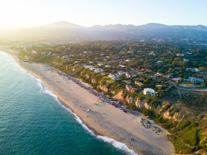 Aerial view of the pacific coastline in Malibu, CA