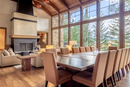 Crystal’s grand dining room is the perfect gathering spot for friends and family before or after a festival performance in Telluride. The ambiance and mountain views enhance every moment, especially during music season.