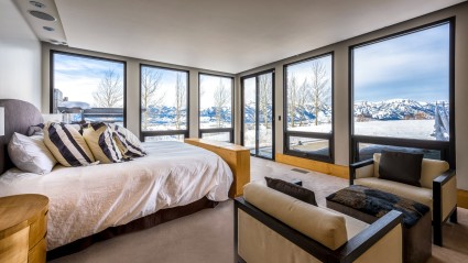 Bedroom views of the mountains