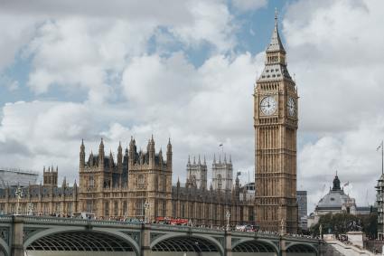 a picture of big ben in London